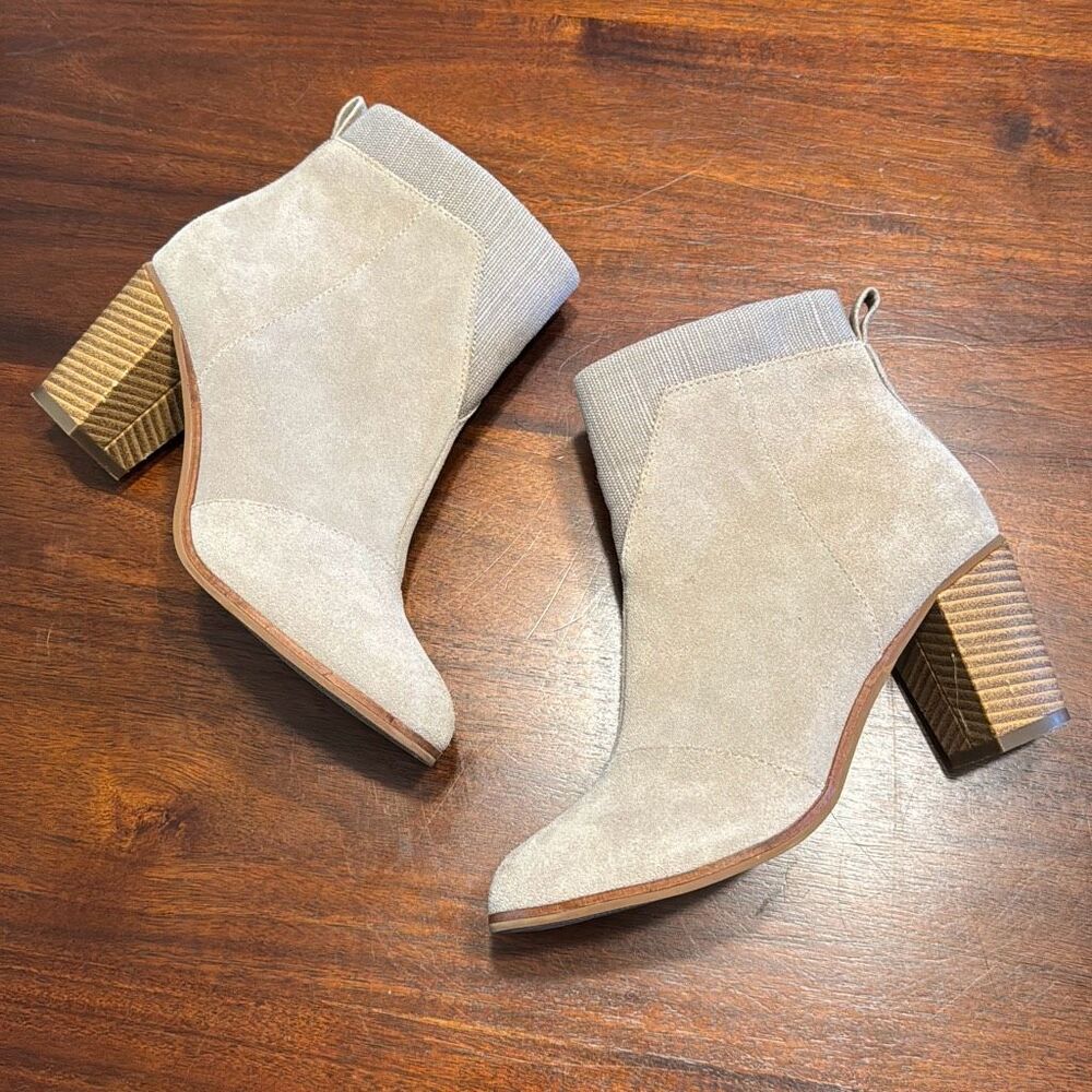 Toms Grey Suede Round Toe Block Heel Boots Women’s US 6